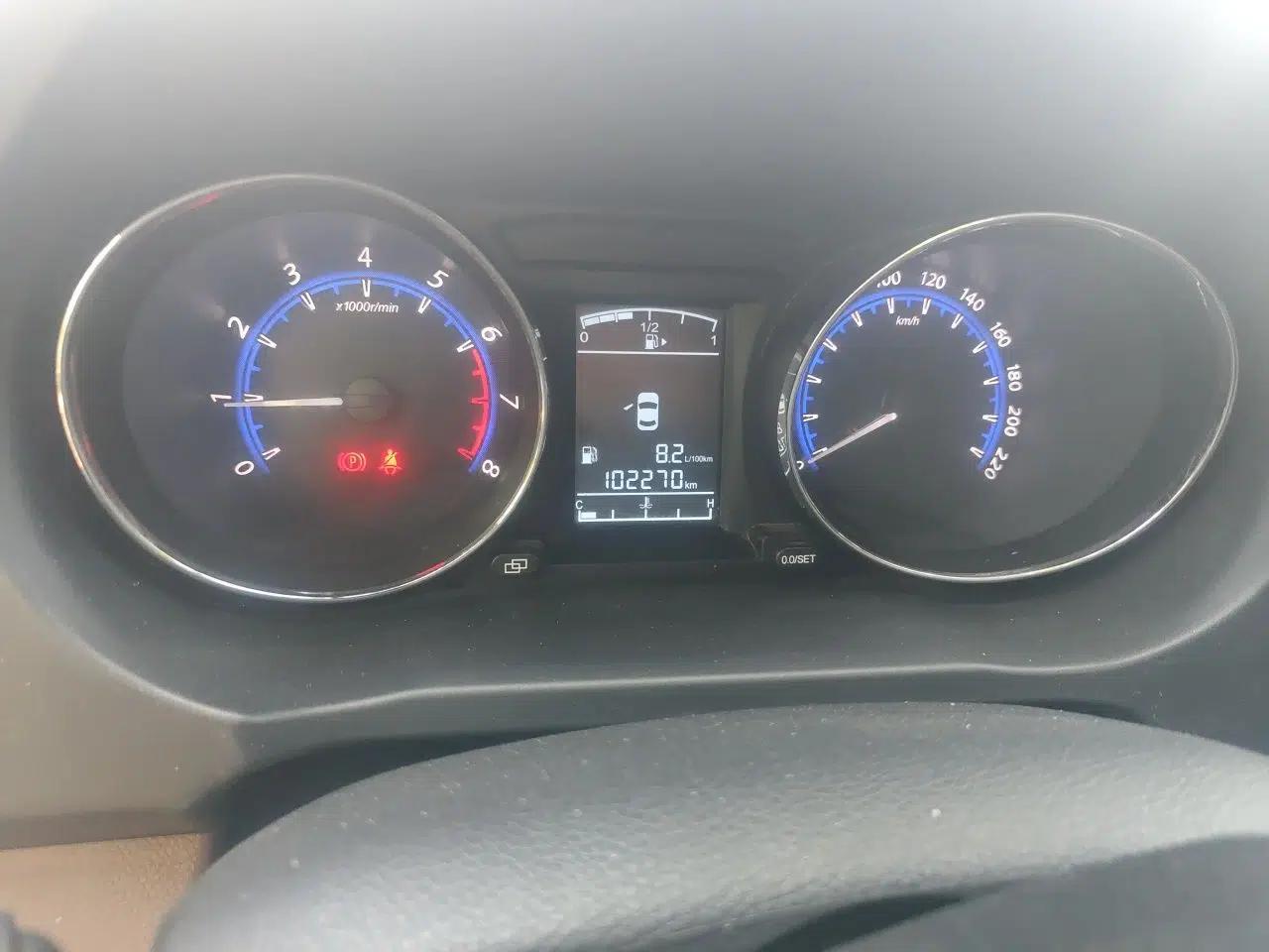 FORTHING SX6 2016 1.6L Manual Luxury Model — миниатюра 11
