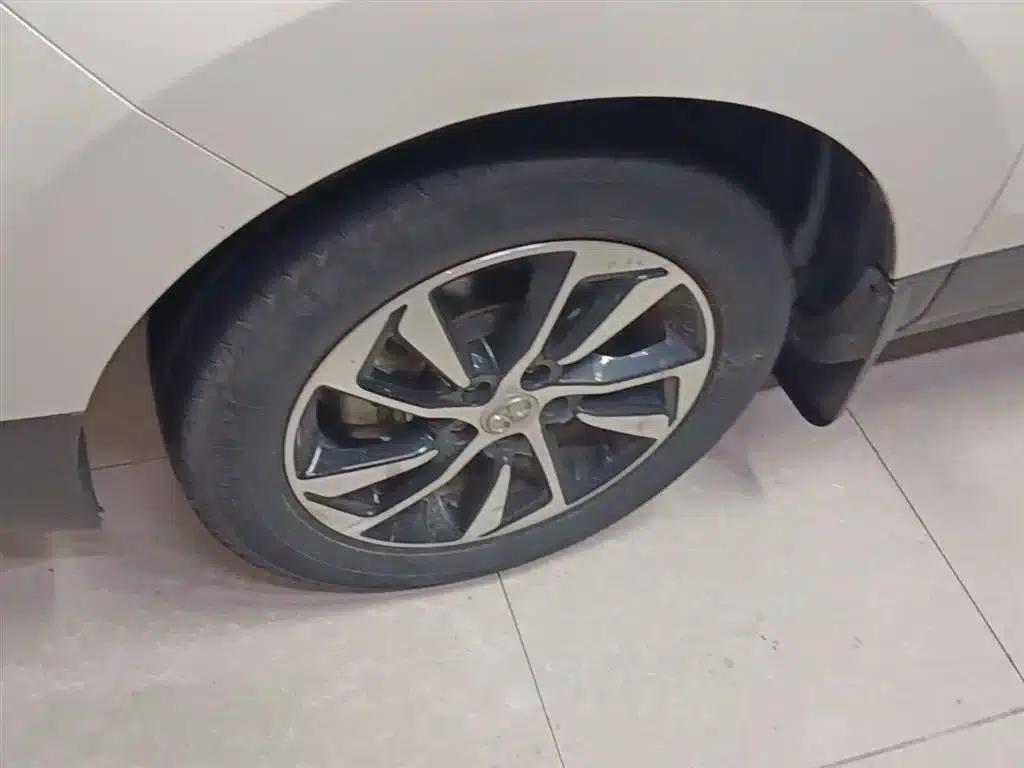 Senova X55 2016 1.5T CVT Elite Edition — миниатюра 23