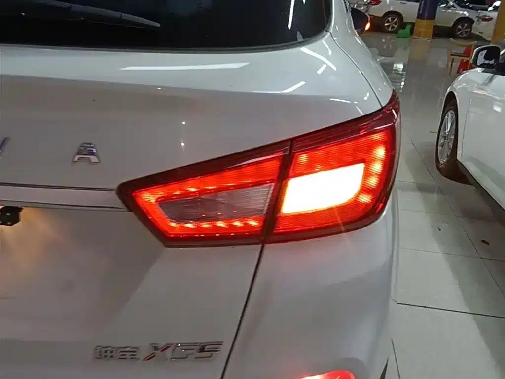 Senova X55 2016 1.5T CVT Elite Edition — миниатюра 8
