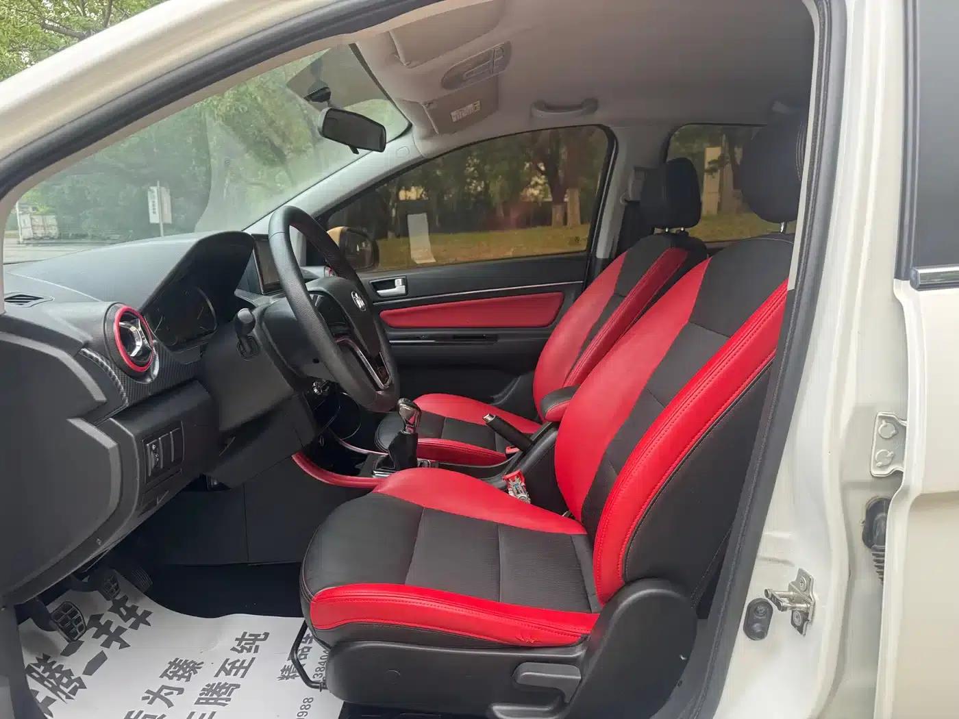 2017 Senova X25 1.5L Automatic Elite Navigation Edition — миниатюра 4