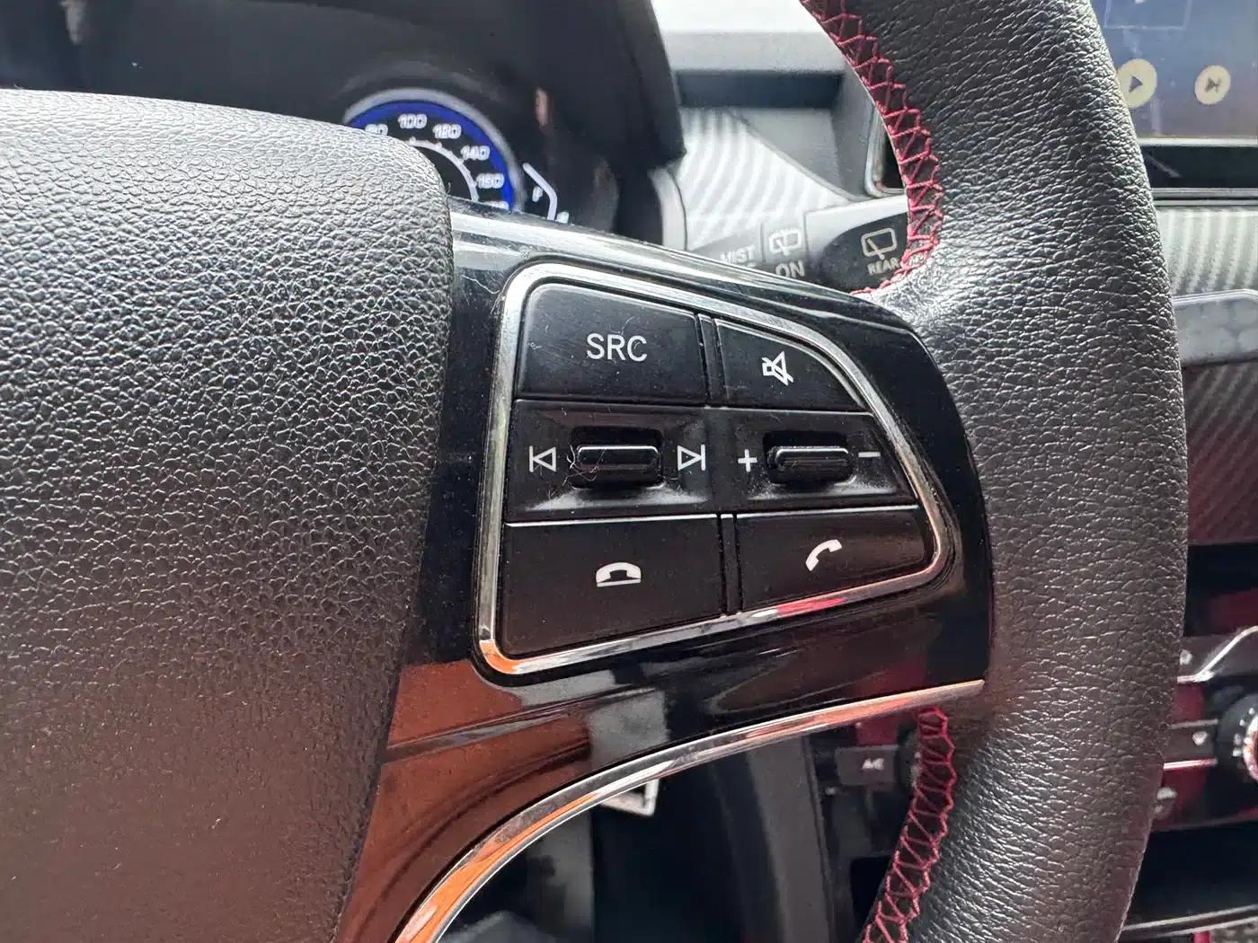 2017 Senova X25 1.5L Automatic Elite Navigation Edition — миниатюра 9