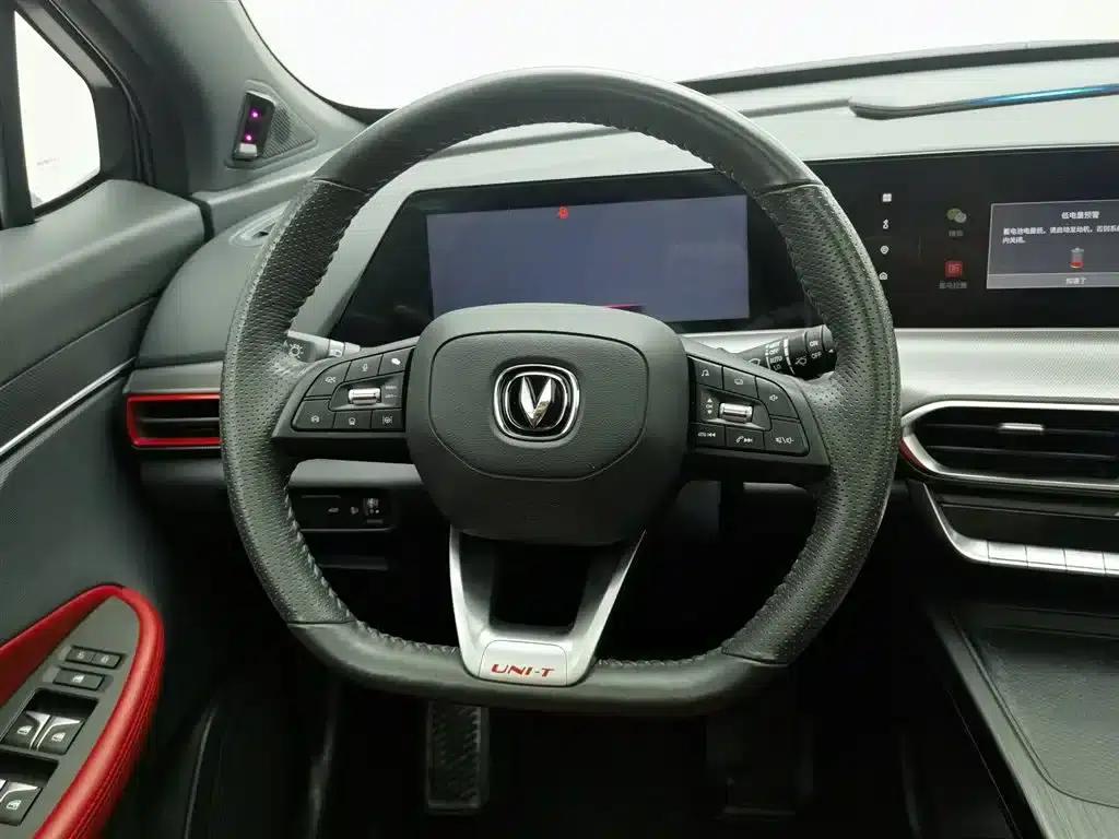 Changan UNI-T 2020 1.5T Flagship Edition — миниатюра 11