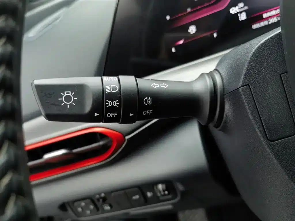 Changan UNI-T 2020 1.5T Flagship Edition — миниатюра 21