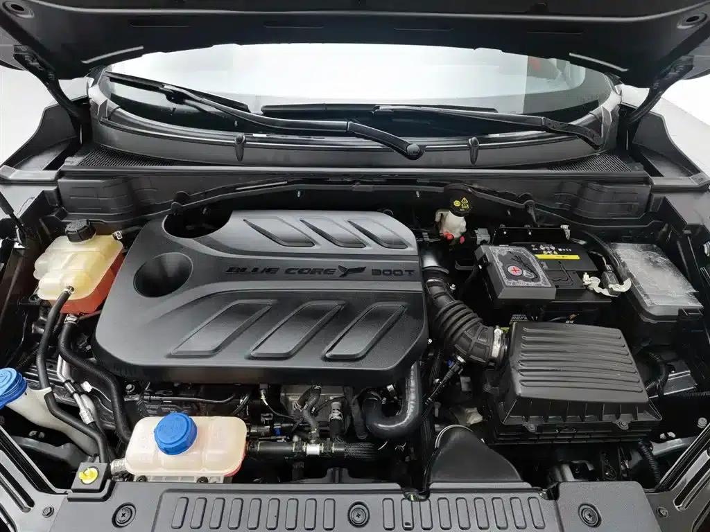 Changan UNI-T 2020 1.5T Flagship Edition — миниатюра 6