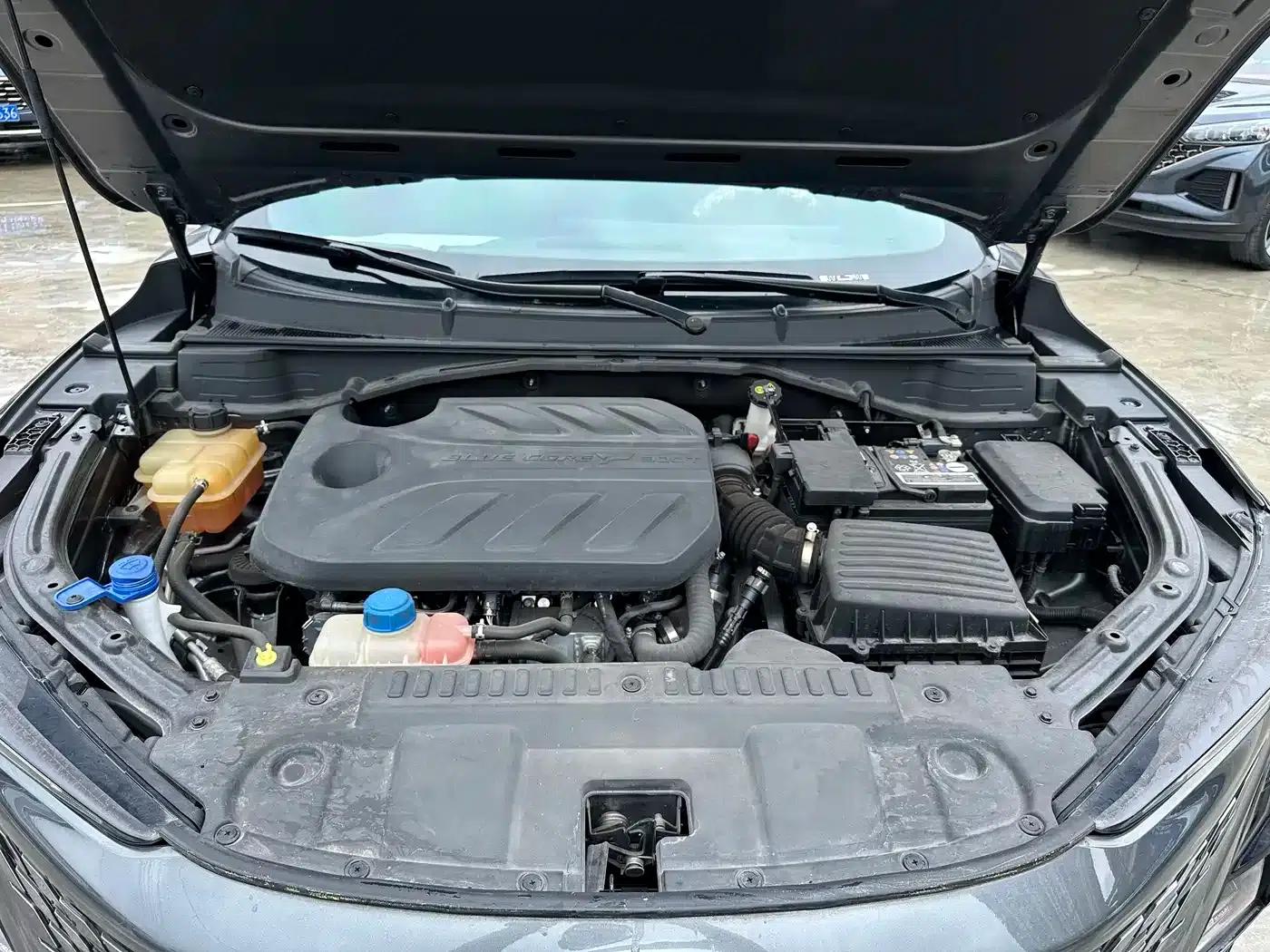 Changan UNI-T 2022 1.5T Flagship Edition — миниатюра 8