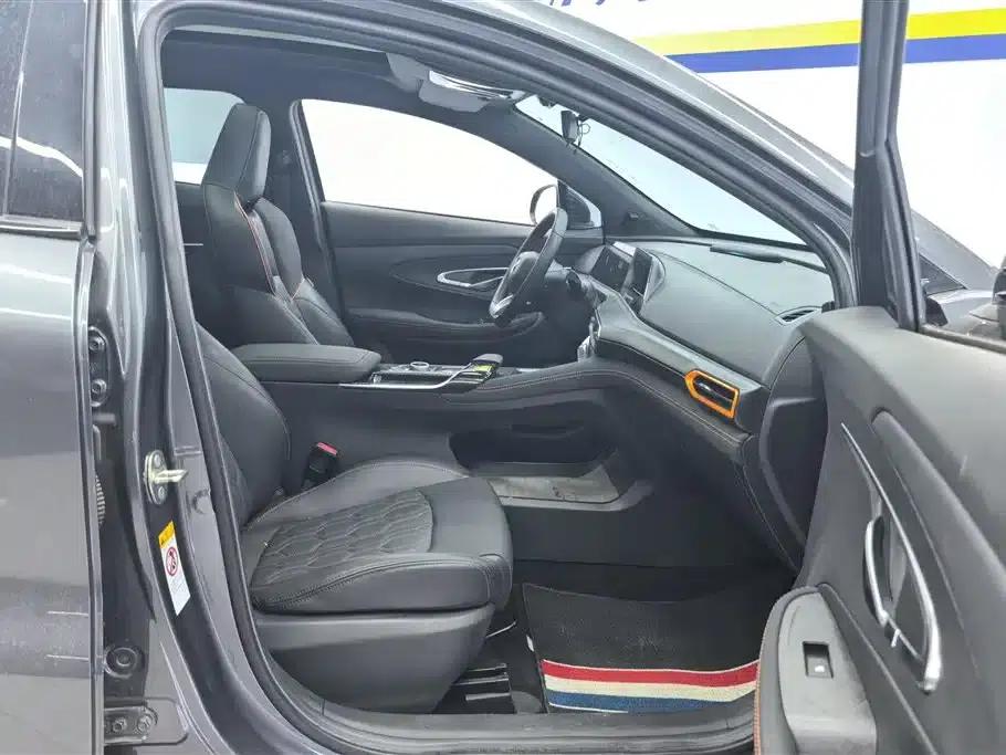 Changan UNI-T 2022 1.5T Sport Premium Edition — миниатюра 8