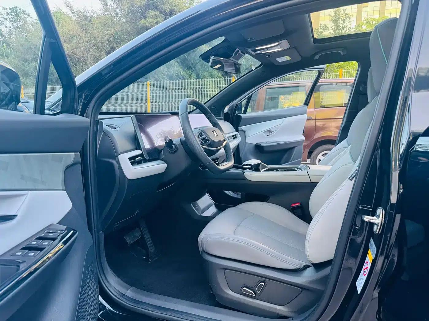 Changan UNI-T 2023 Second Generation 1.5T Premium Edition — миниатюра 4
