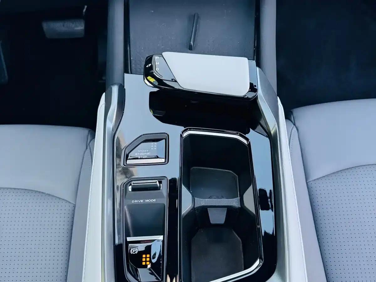 Changan UNI-T 2023 Second Generation 1.5T Premium Edition — миниатюра 9