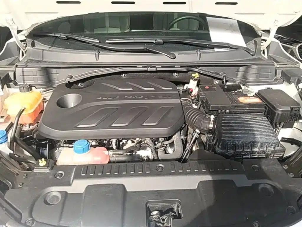 Changan UNI-T 2022 1.5T Premium Edition — миниатюра 20
