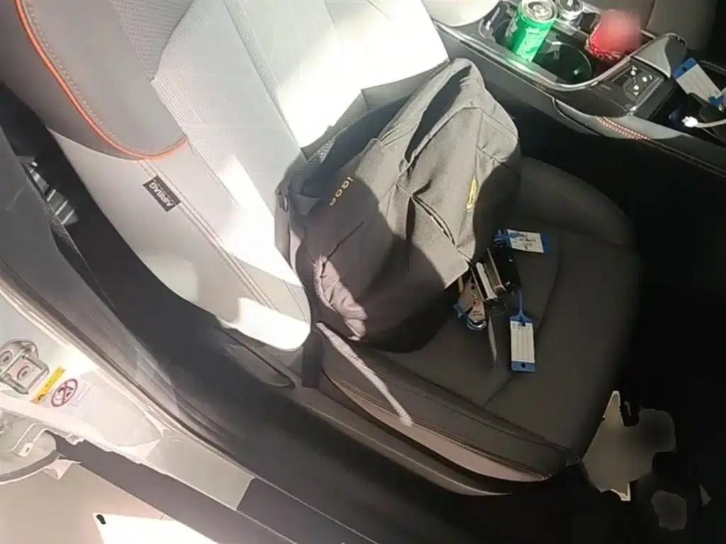 Changan UNI-T 2022 1.5T Premium Edition — миниатюра 25