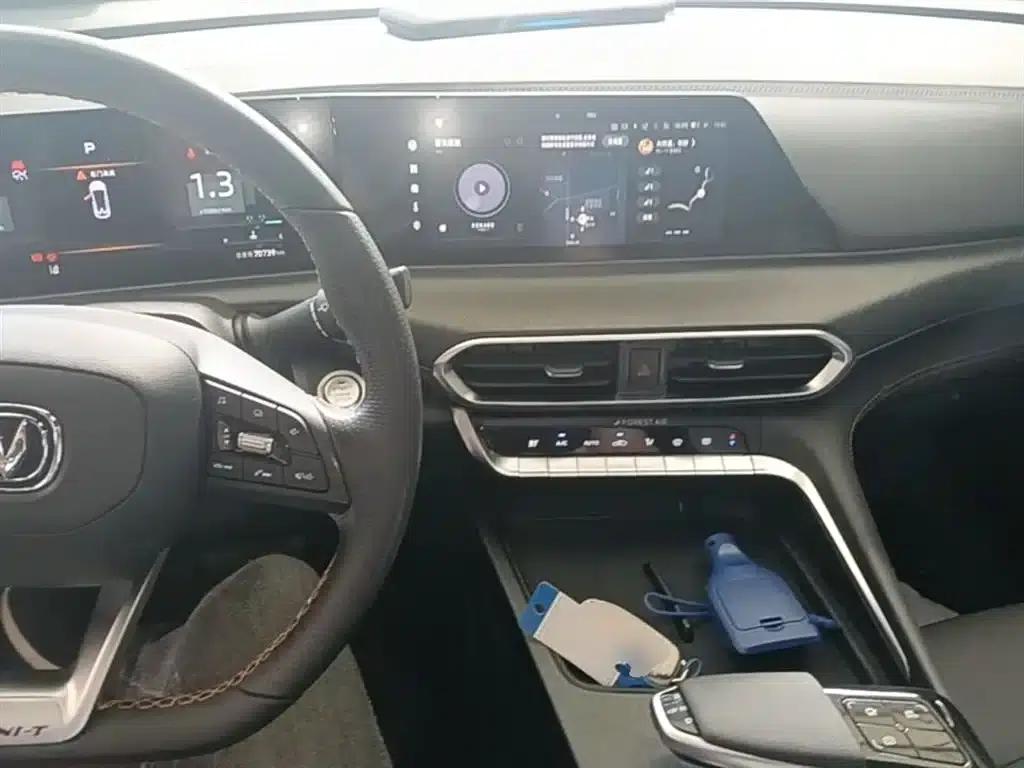 Changan UNI-T 2022 1.5T Premium Edition — миниатюра 10