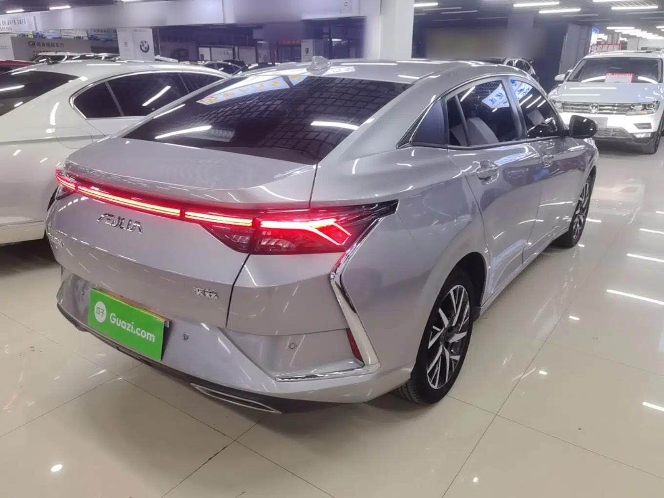 Dongfeng Aeolus Yixuan 2020 230T Automatic Cool Track Edition — миниатюра 6