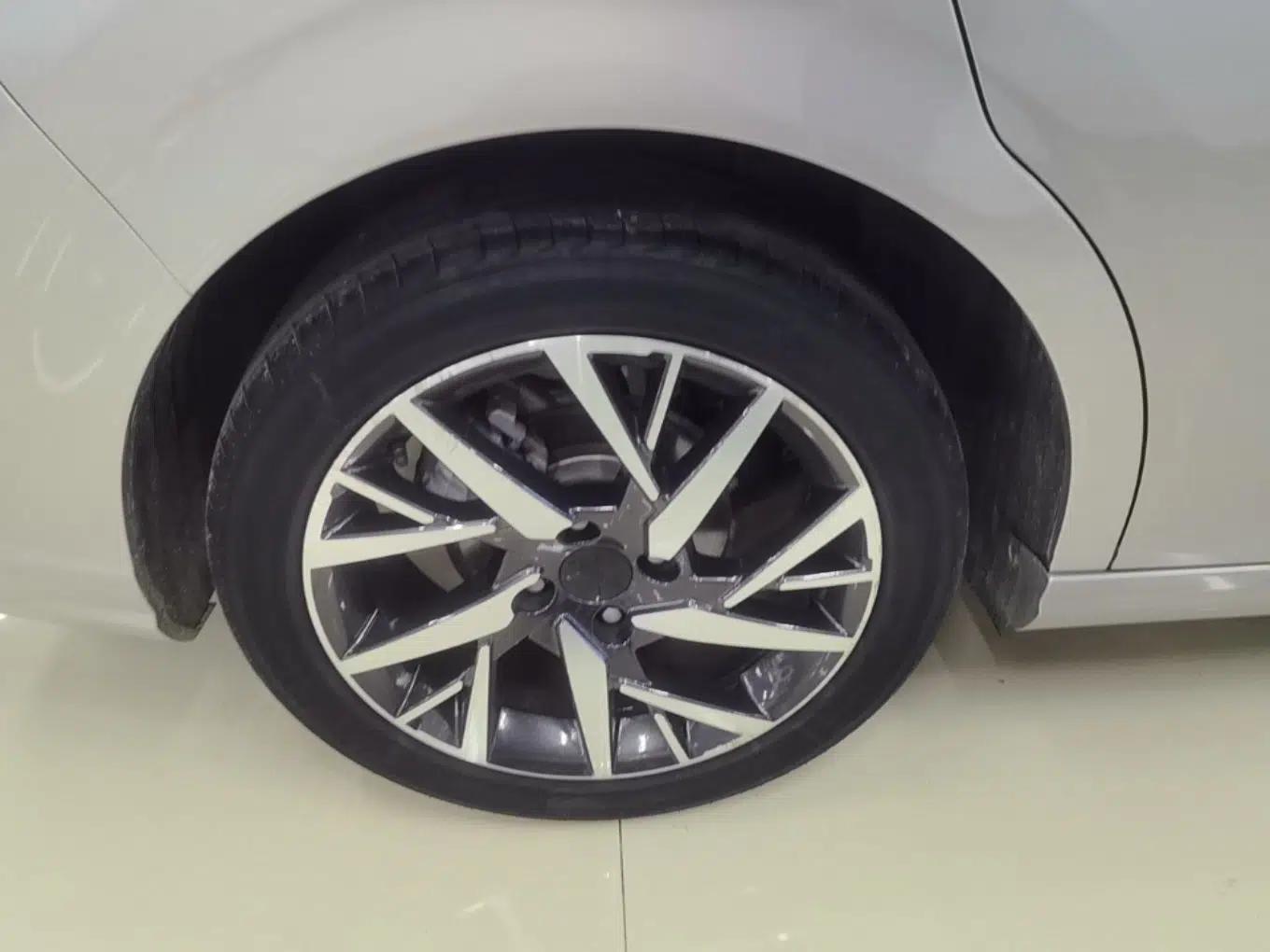 Dongfeng Aeolus Yixuan 2020 230T Automatic Cool Track Edition — миниатюра 10