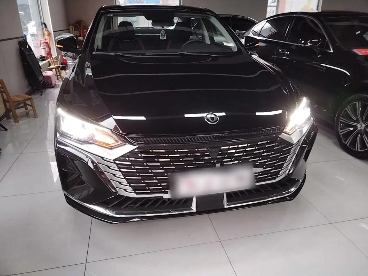 Dongfeng Aeolus Yixuan MAX 2024 1.5T Luxury Edition — миниатюра 2