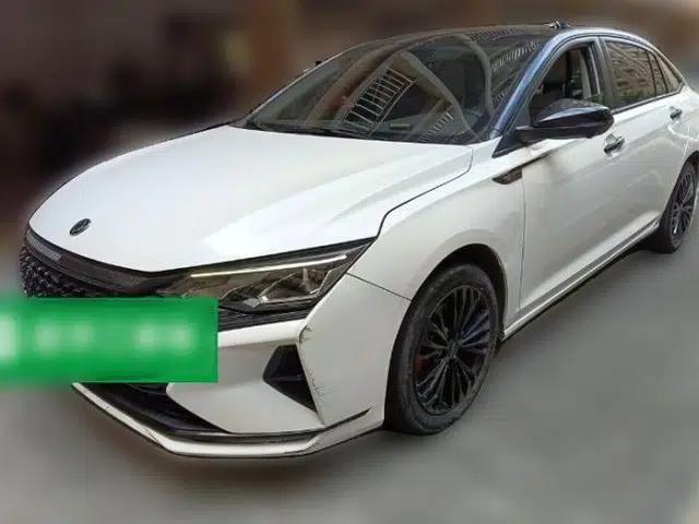Dongfeng Aeolus Yixuan MAX 2021 1.5T Super Cool Trendy Dad Edition