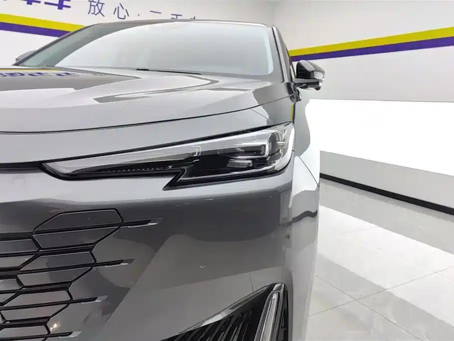 Changan UNI-K 2021 2.0T Premium Edition — миниатюра 5