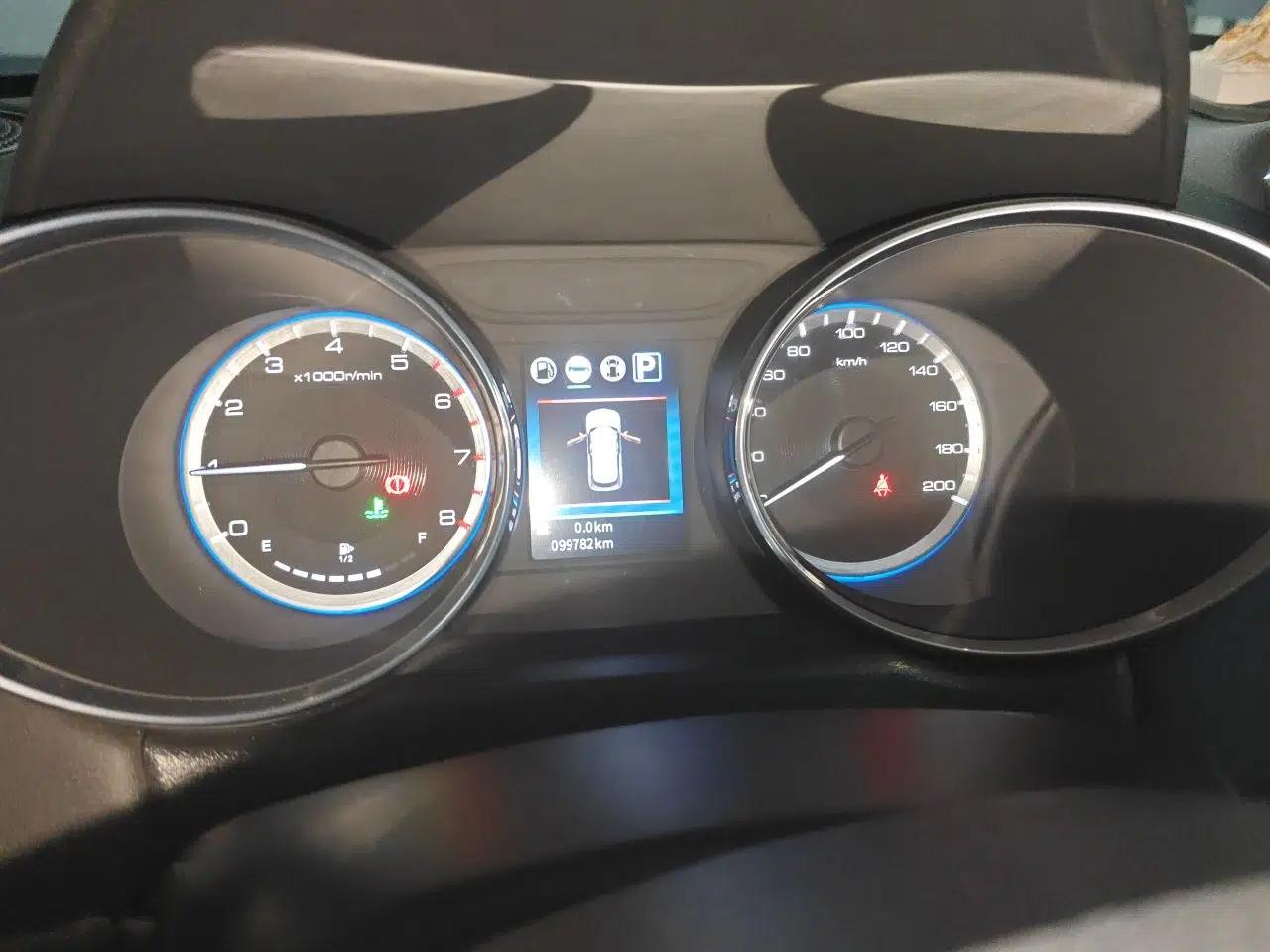 Dongfeng Aeolus AX4 2017 1.6L DCT Trendy Style — миниатюра 12