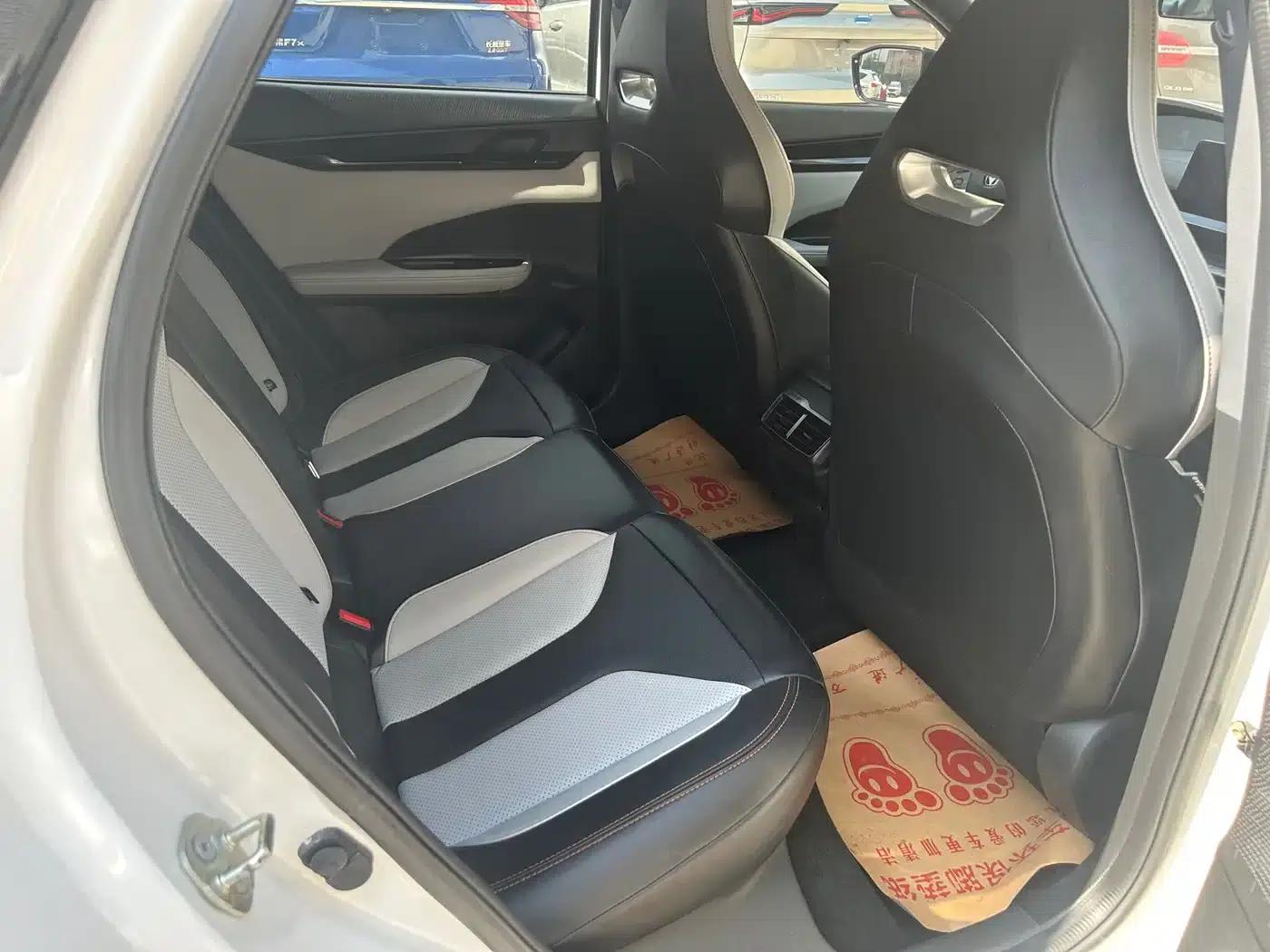 Changan UNI-V Smart Electric iDD 2024 Model Blue Whale Smart Electric iDD 136km Smart Cool Edition — миниатюра 10
