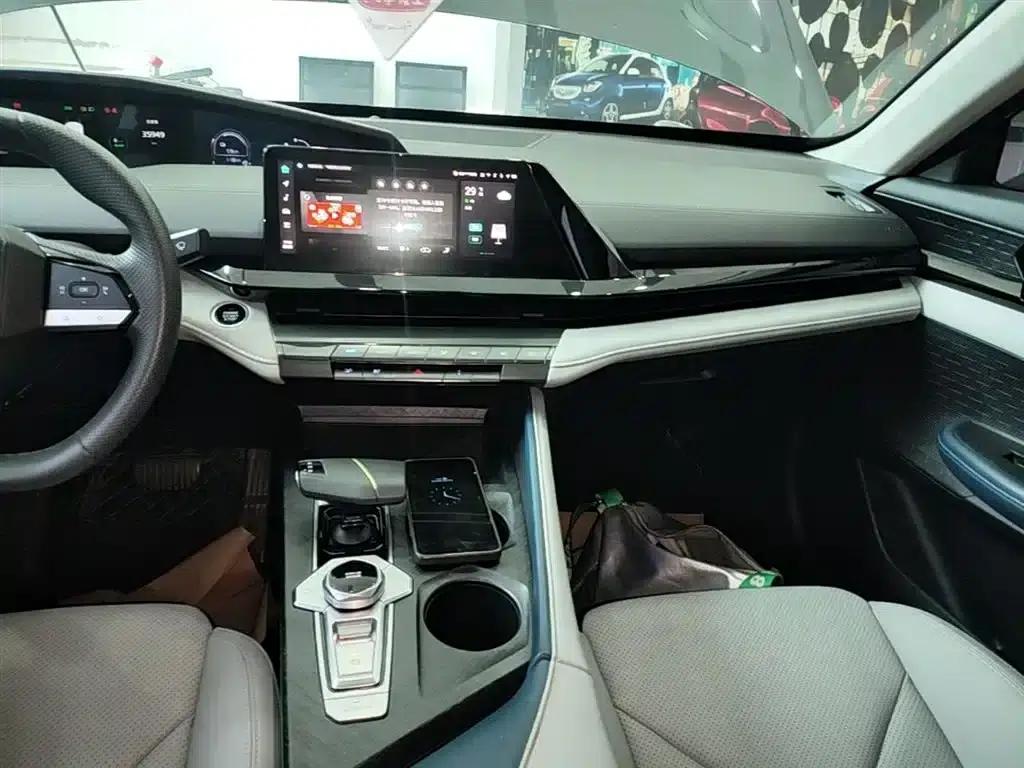 Changan UNI-V Smart Electric iDD 2023 Model, Smart Electric iDD 1.5T, 113km Smart Fun Edition (Fast Version) — миниатюра 13