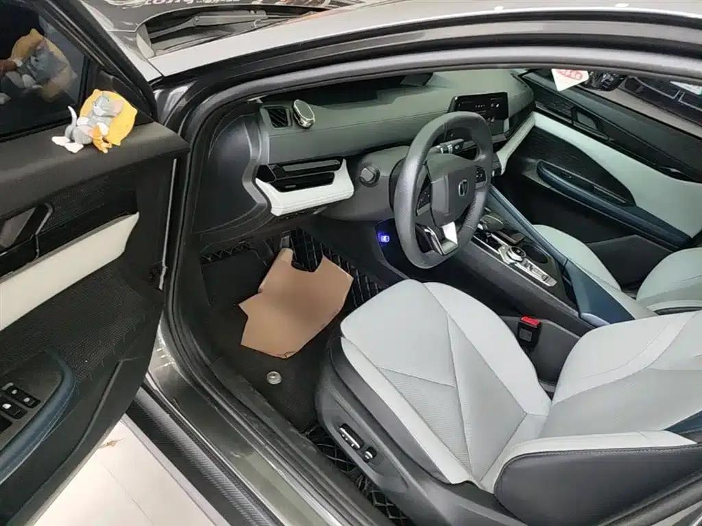 Changan UNI-V Smart Electric iDD 2023 Model, Smart Electric iDD 1.5T, 113km Smart Fun Edition (Fast Version) — миниатюра 16