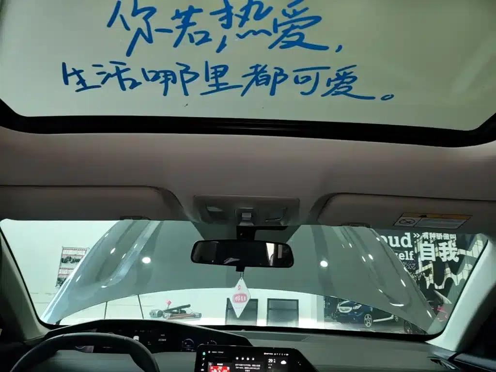 Changan UNI-V Smart Electric iDD 2023 Model, Smart Electric iDD 1.5T, 113km Smart Fun Edition (Fast Version) — миниатюра 18