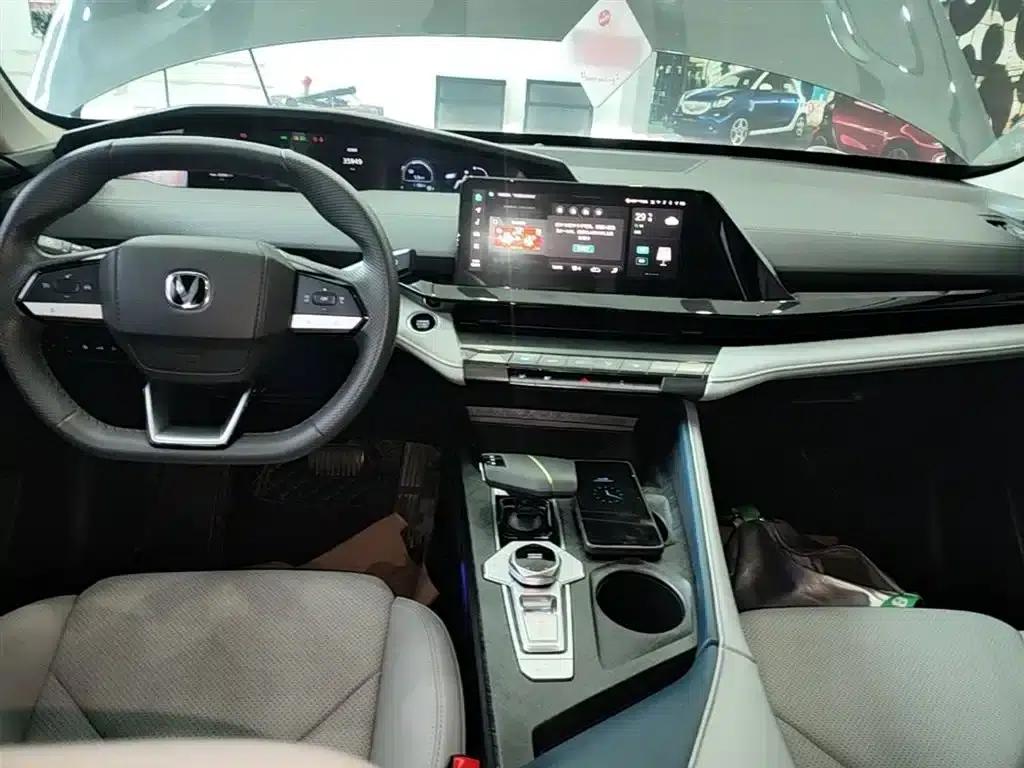 Changan UNI-V Smart Electric iDD 2023 Model, Smart Electric iDD 1.5T, 113km Smart Fun Edition (Fast Version) — миниатюра 10