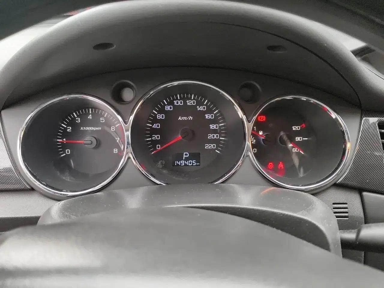 Dongfeng Aeolus H30 2013 CROSS 1.5L Automatic Luxury Model — миниатюра 12