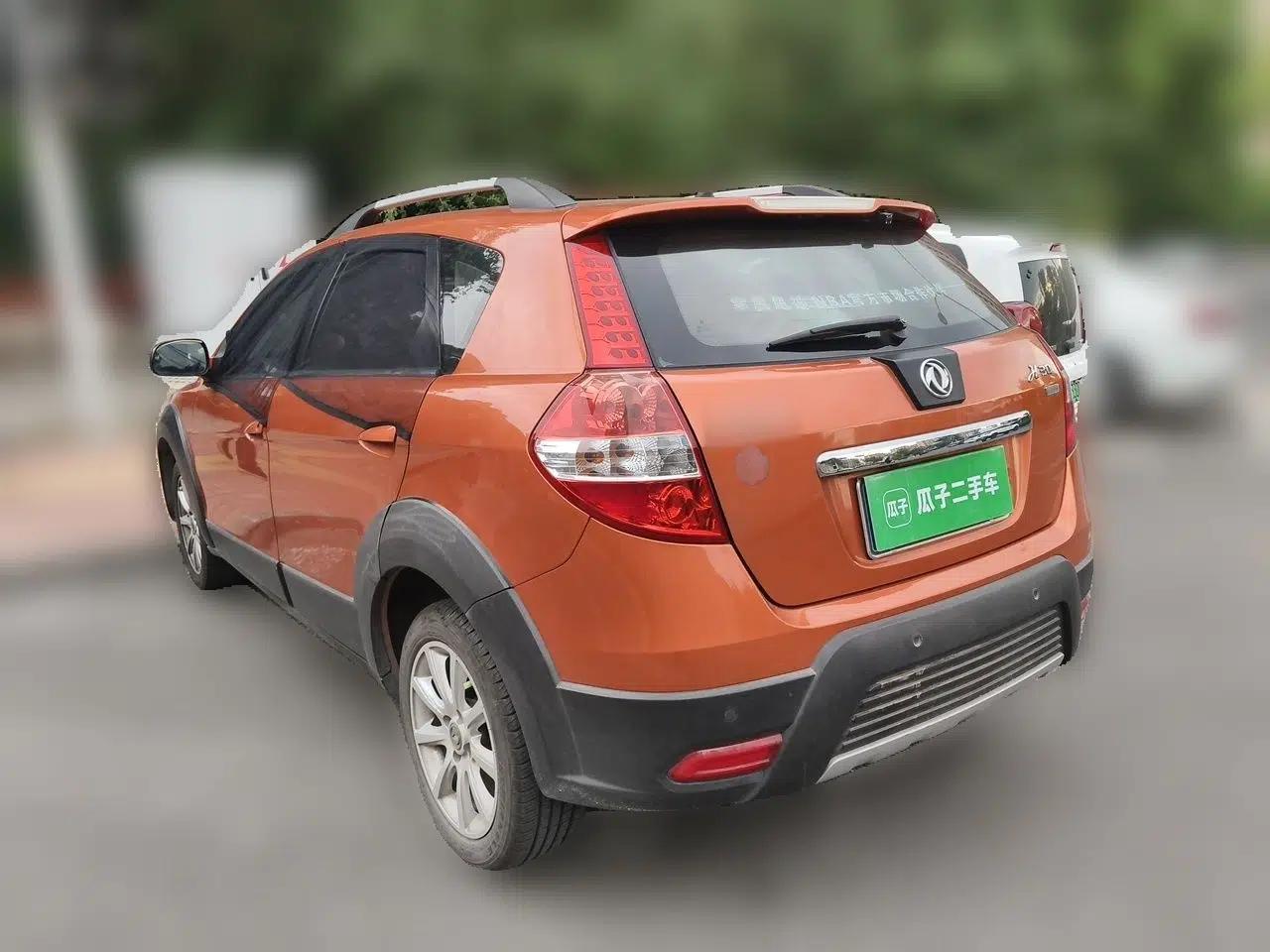Dongfeng Aeolus H30 2013 CROSS 1.5L Automatic Luxury Model — миниатюра 4