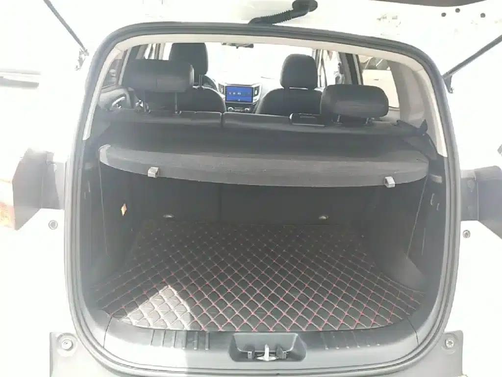 Changan CS15 2016 1.5L Automatic Fashion Edition — миниатюра 19