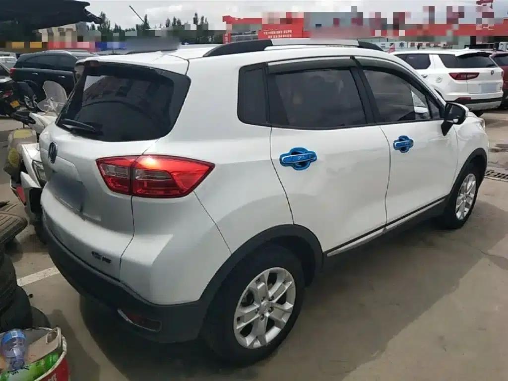 Changan CS15 2016 1.5L Automatic Fashion Edition — миниатюра 7