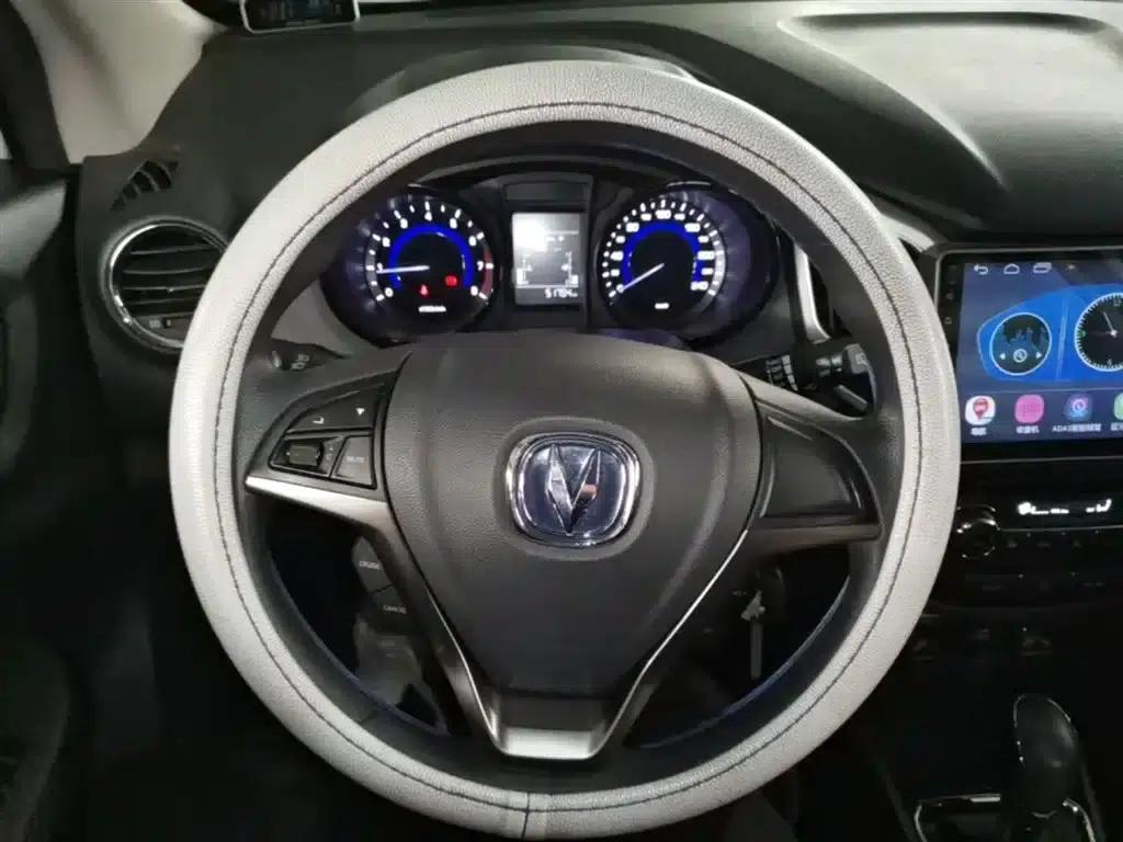 Changan CS15 2016 1.5L Automatic Fashion Edition — миниатюра 11
