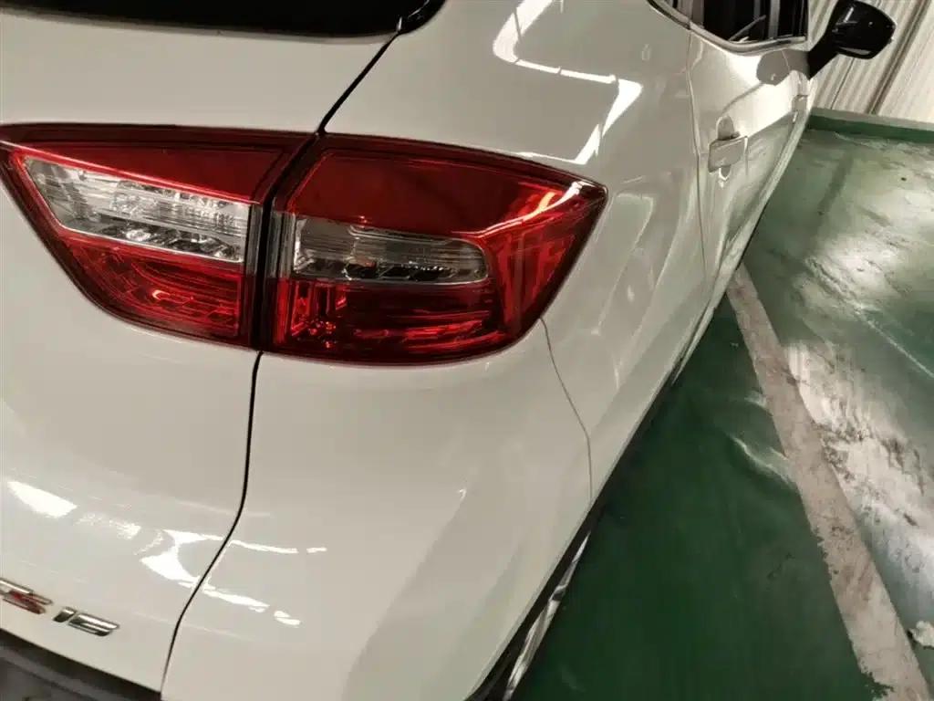 Changan CS15 2016 1.5L Automatic Fashion Edition — миниатюра 8