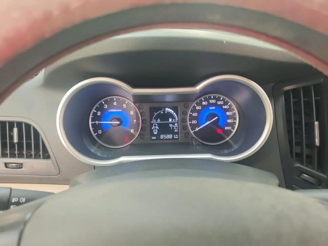 Dongfeng Aeolus A30 2016 1.5L Manual Sishang Model — миниатюра 12