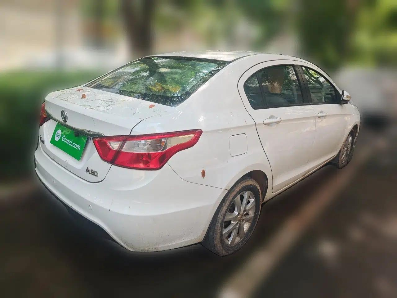 Dongfeng Aeolus A30 2016 1.5L Manual Sishang Model — миниатюра 6