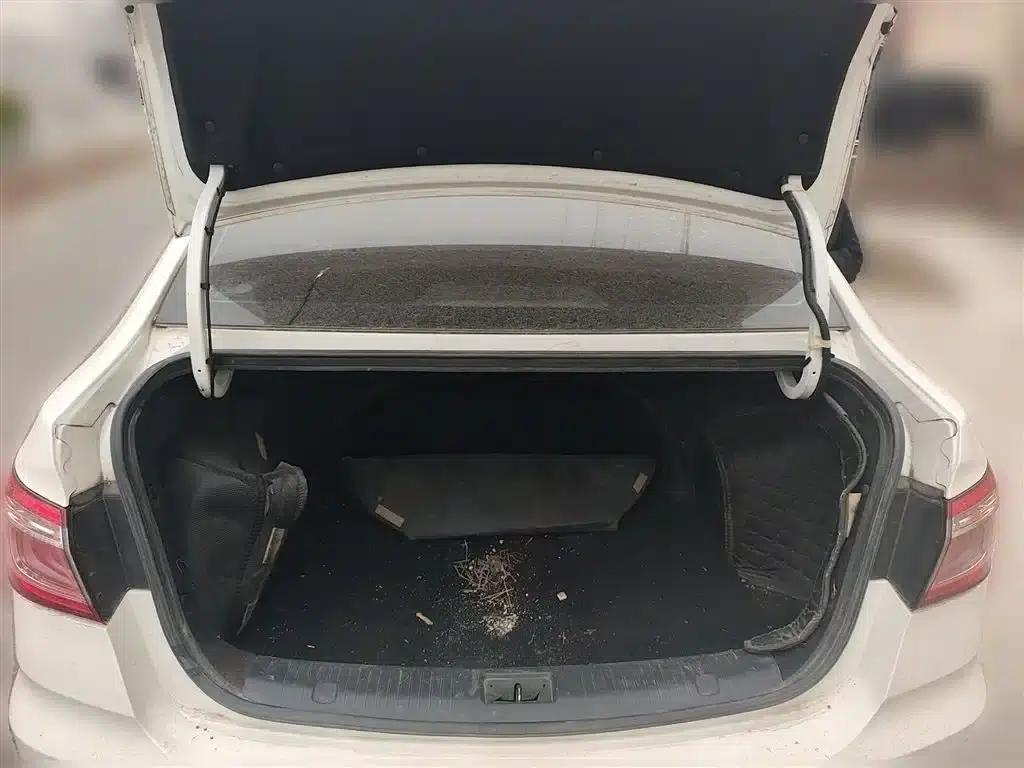 Changan Eado DT 2018 1.6L Automatic Premium Edition — миниатюра 10