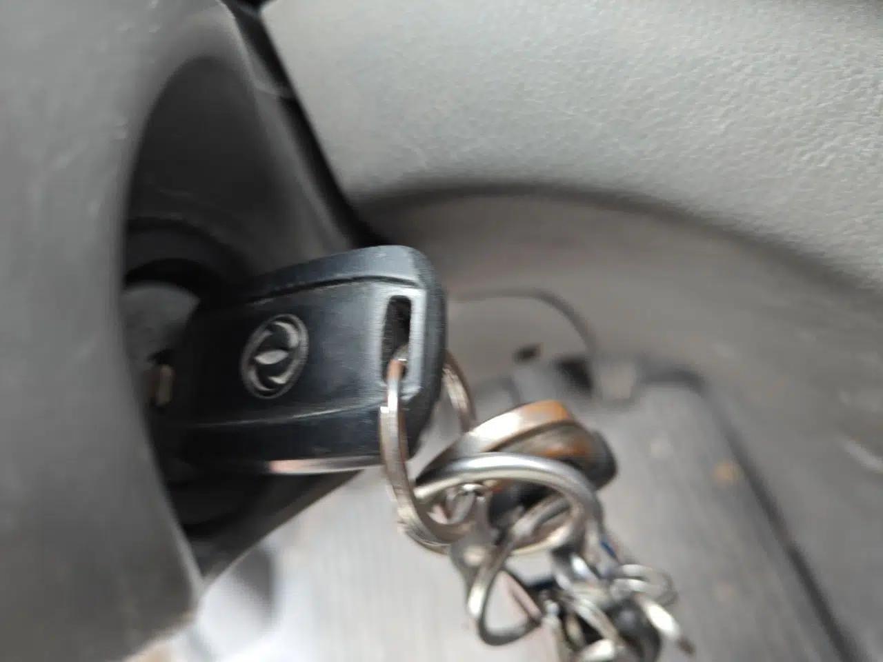 Dongfeng Shuaike 2014 1.5L Manual Standard Model 7-Seater China IV — миниатюра 9