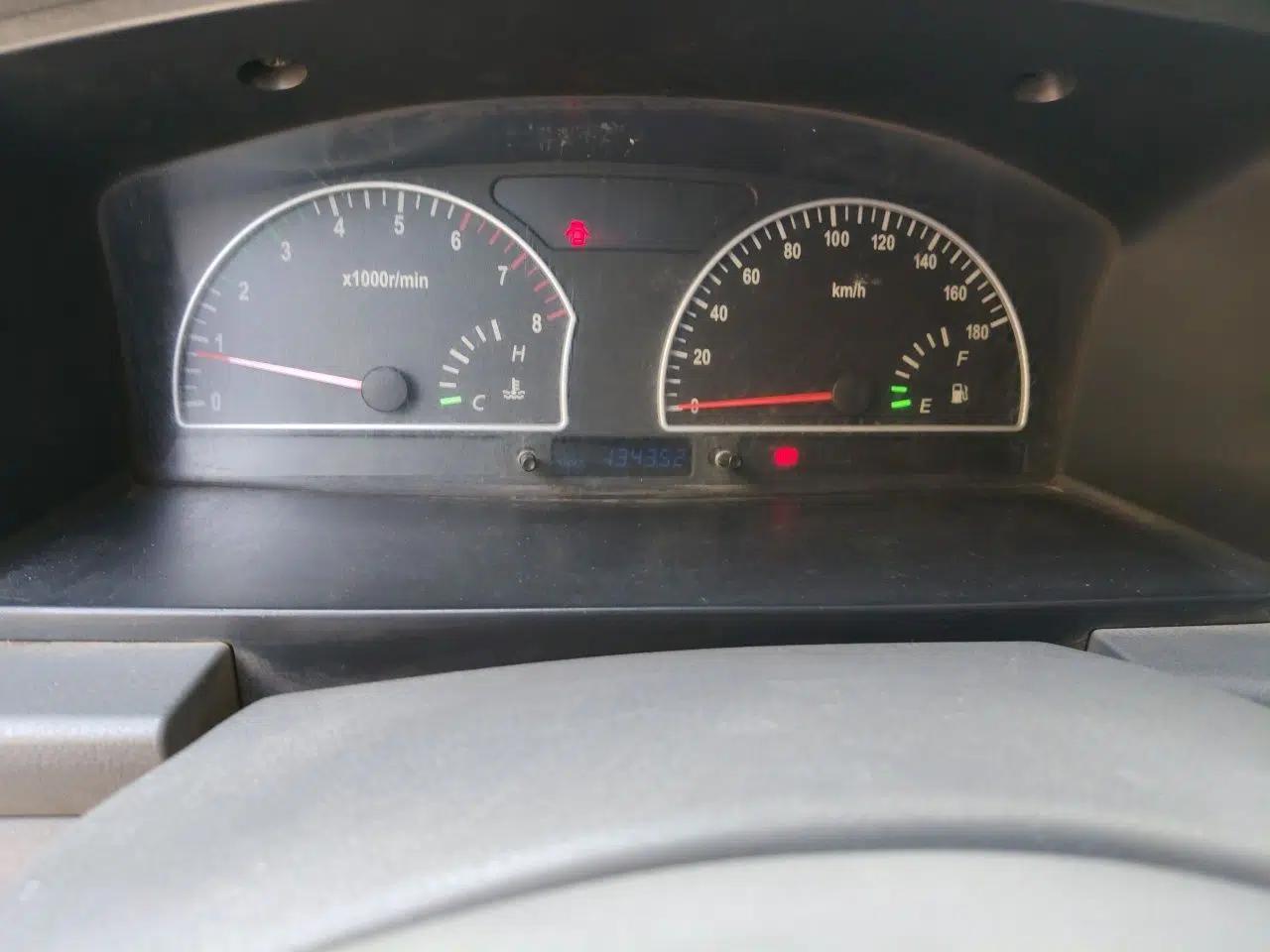 Dongfeng Shuaike 2010 1.6L Manual Utility Version — миниатюра 13