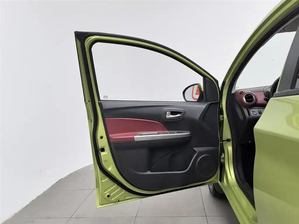 Benben 2014 1.4L IMT Premium Edition — миниатюра 8