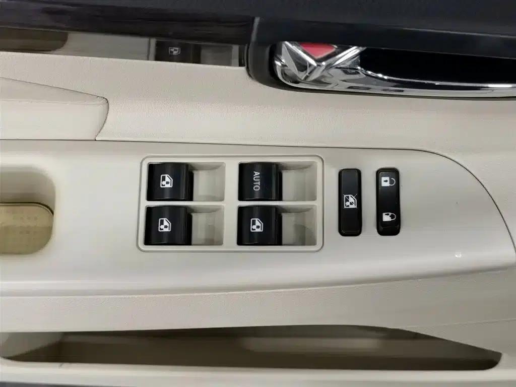 Ruicheng 2014 1.8T Automatic Elite Anniversary Edition (National IV Emission Standard) — миниатюра 9