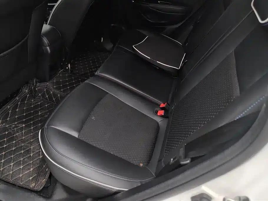 Changan CS15EV 2019 400i — миниатюра 11