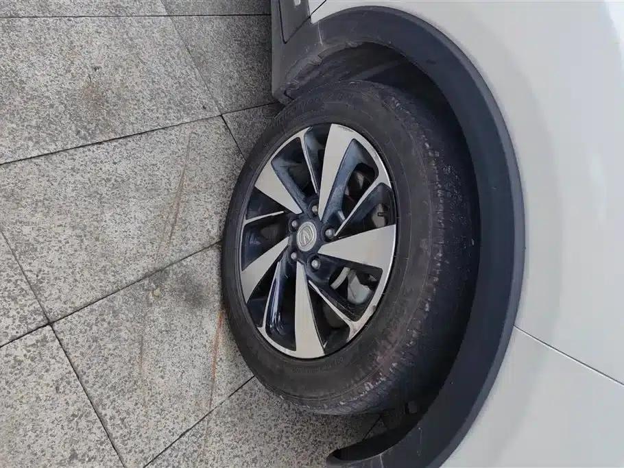 Changan CS15EV 2019 400i — миниатюра 6