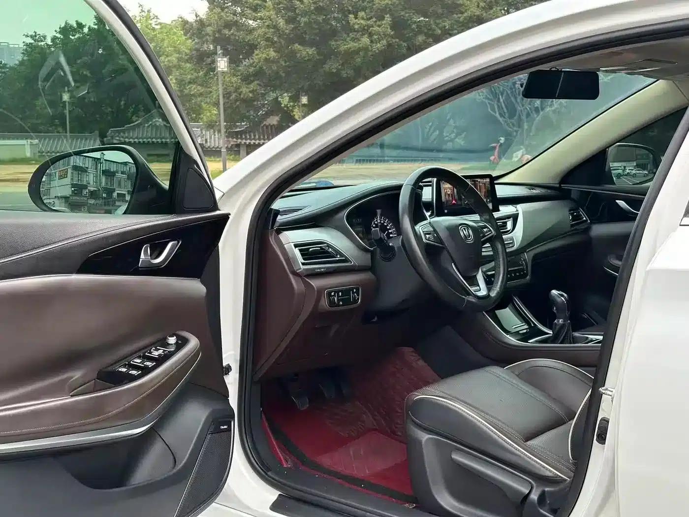Ruicheng CC 2018 1.5T Manual Luxury Edition (National V Emission Standard) — миниатюра 4