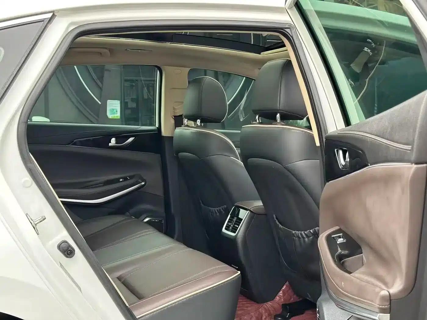 Ruicheng CC 2018 1.5T Manual Luxury Edition (National V Emission Standard) — миниатюра 6