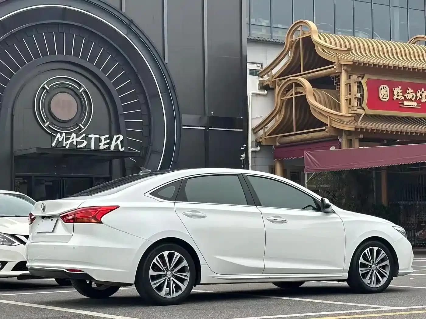 Ruicheng CC 2018 1.5T Manual Luxury Edition (National V Emission Standard) — миниатюра 8
