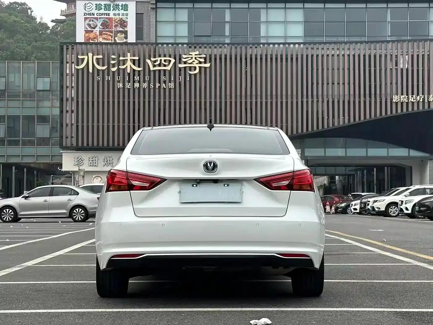 Ruicheng CC 2018 1.5T Manual Luxury Edition (National V Emission Standard) — миниатюра 9