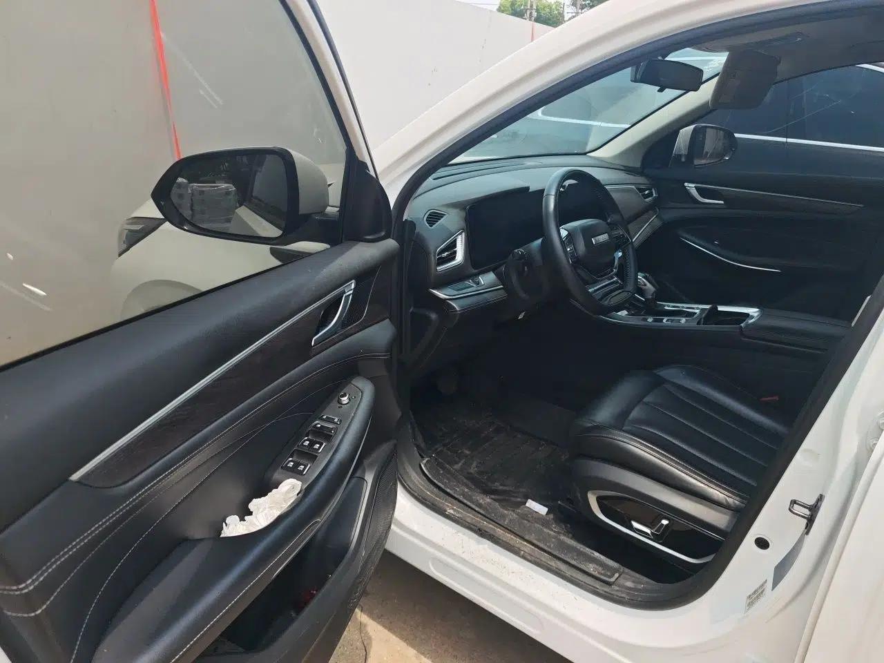 Dongfeng Fengon 580 2022 1.5T Automatic Luxury Version — миниатюра 19