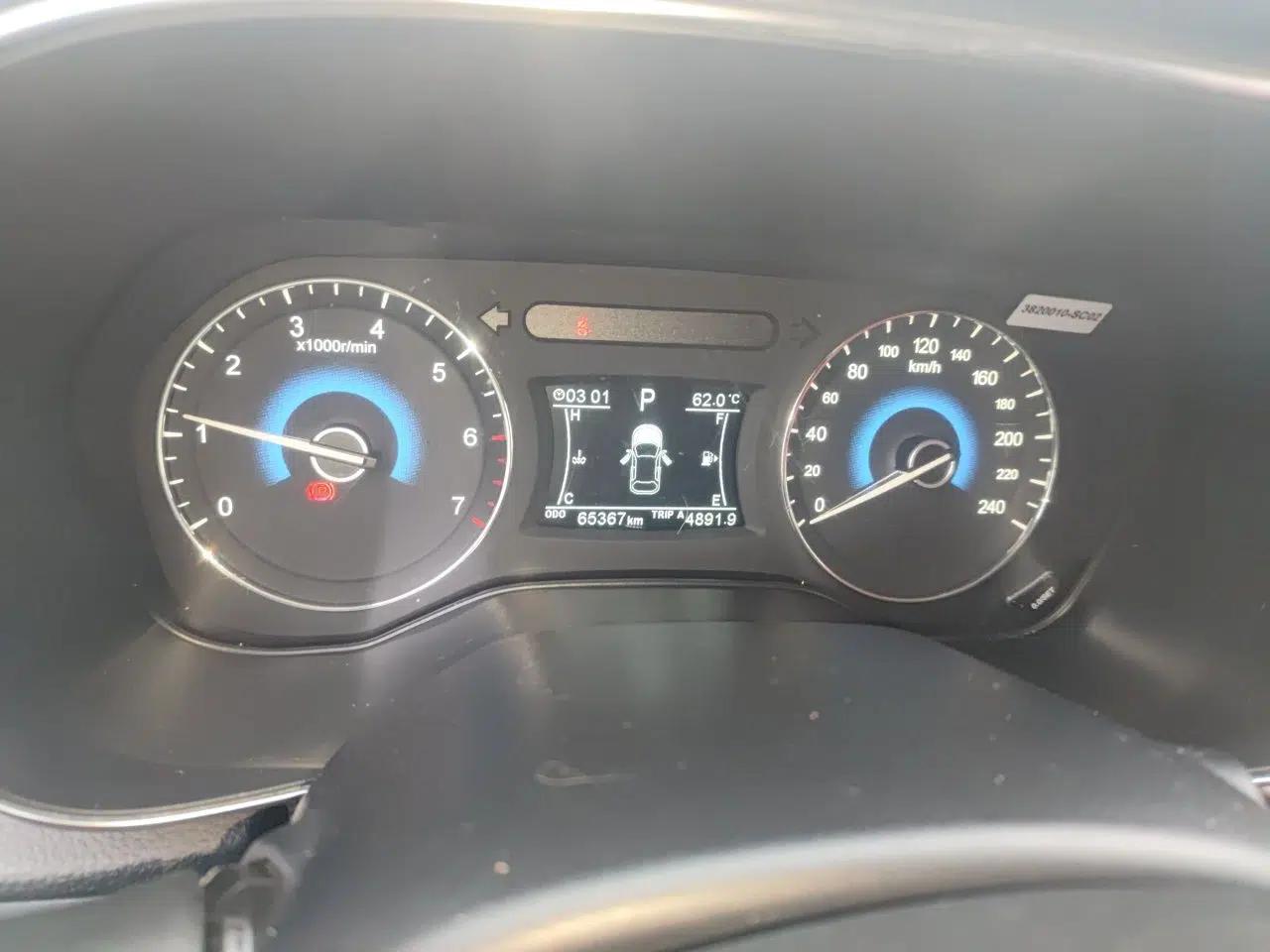 Dongfeng Fengon 580 2017 1.5T CVT Smart Style Model — миниатюра 12
