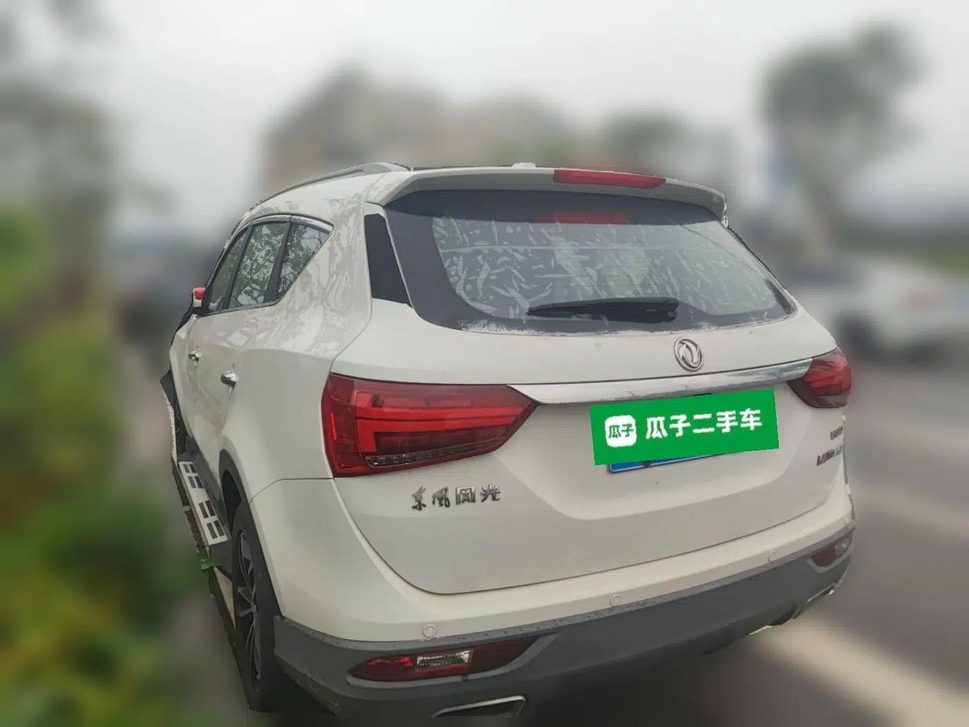 Dongfeng Fengon 580 2017 1.5T CVT Smart Style Model — миниатюра 4