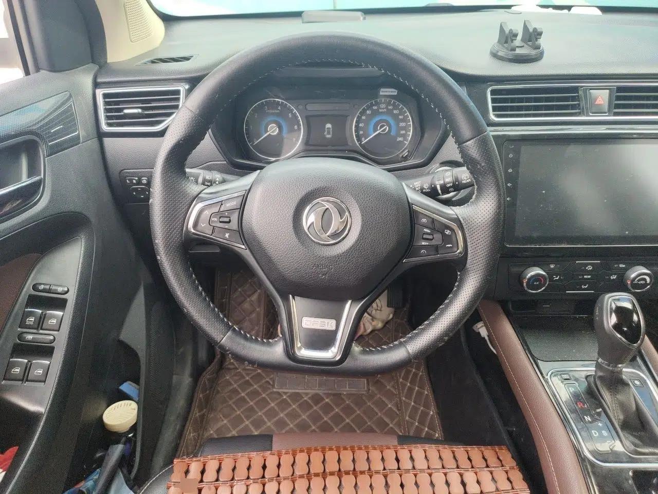 Dongfeng Fengon 580 2017 1.5T CVT Comfort Model — миниатюра 11