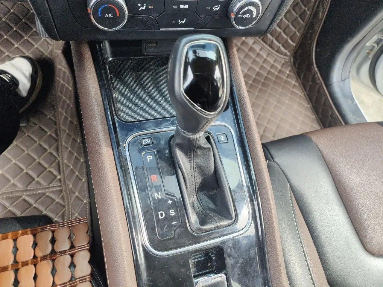 Dongfeng Fengon 580 2017 1.5T CVT Comfort Model — миниатюра 15